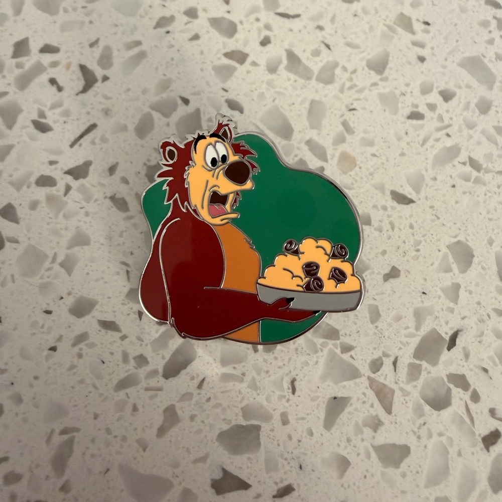 Disney Magical Chefs Humphrey Bear Character Pin